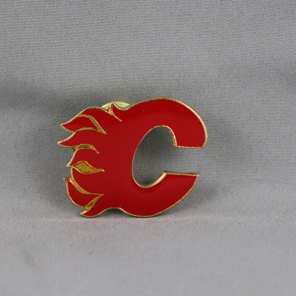 Calgary Flames Pin (VTG) - Flaming C logo - Stamped Pin
